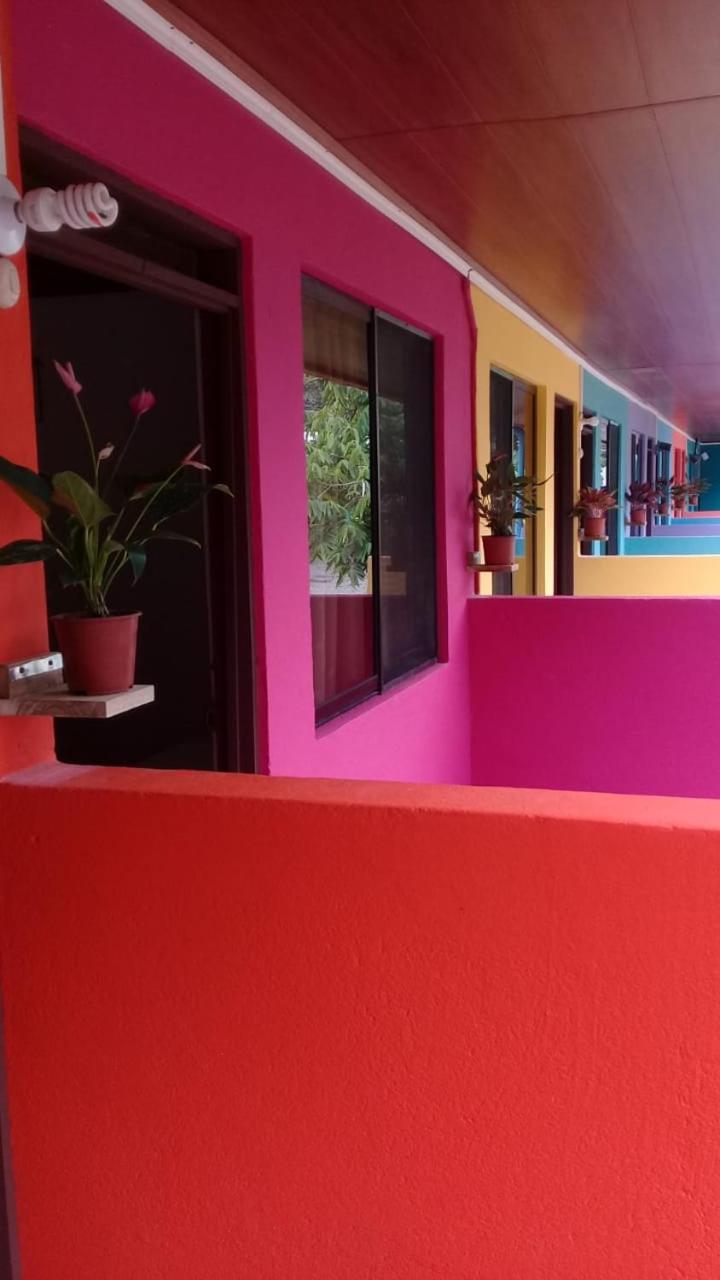 Cabinas Surf Side Cahuita Zewnętrze zdjęcie